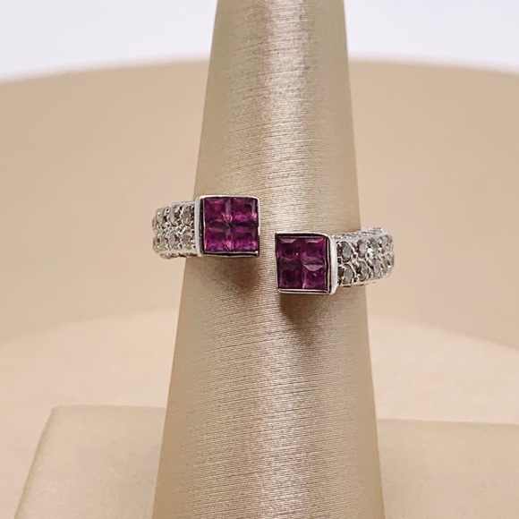 Vintage Jewelry - __ SOLD __